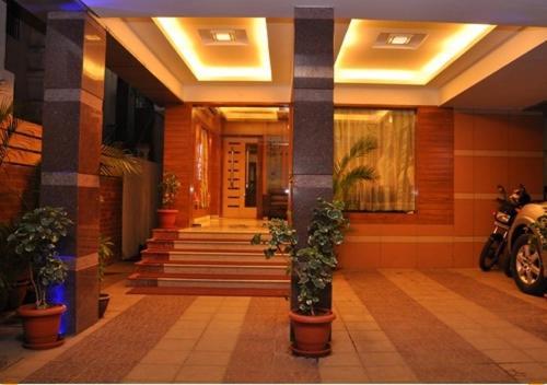 Malles Manotaa Chennai Extérieur photo